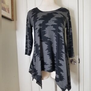 PHILOSOPHY gray black longer side 3/4 sleeve scoop neck blouse L